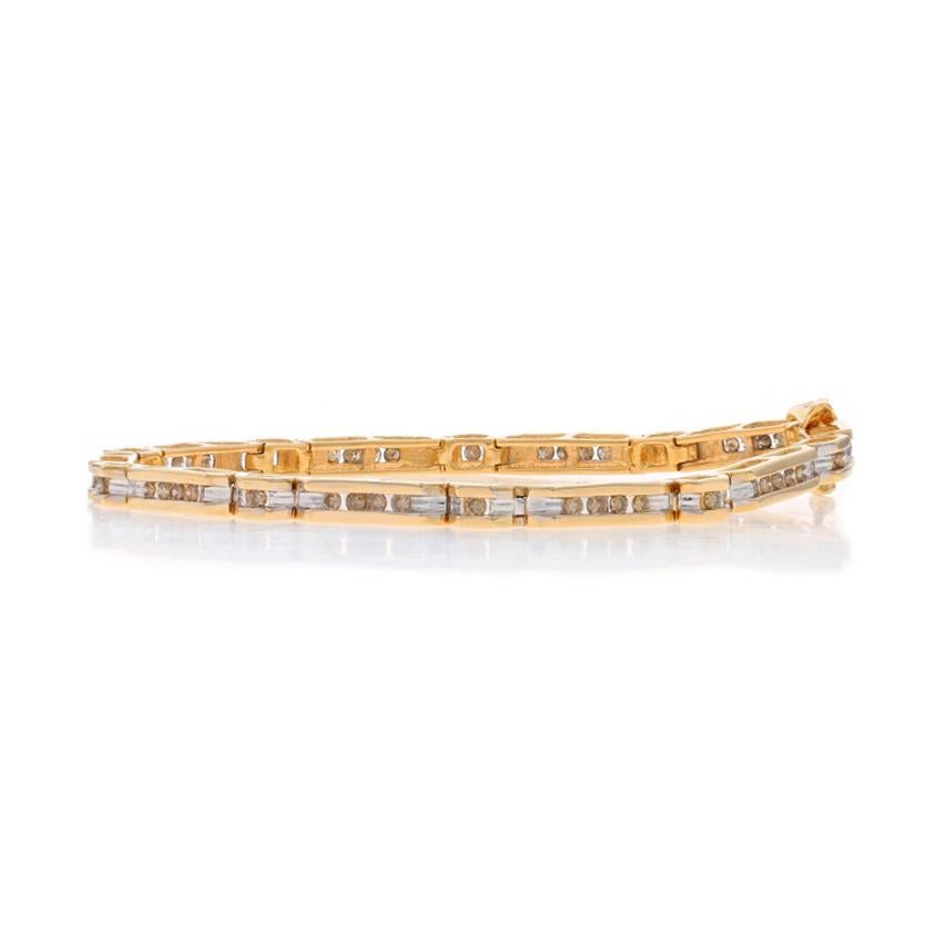 Bracelet à maillons angulaires en or jaune 7 1/4