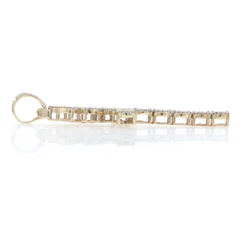 Taille simple Pendentif « Hieroglyph Bling » en or jaune 10 carats avec diamants et une seule bague « Life Faith » de 2,00 carats en vente
