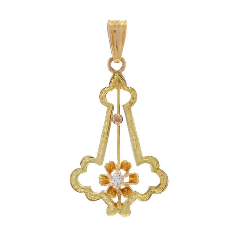 Epoca: Art Déco

Contenuto del metallo: Oro giallo 10k

Informazioni su A. Stone

Diamante naturale
Carati: .02ct
Taglio: Singolo
Colore: I
Chiarezza: SI2

Stile: Solitaire Lavaliere
Tema: Floreale
Caratteristiche: Attacco Buttercup e dettagli