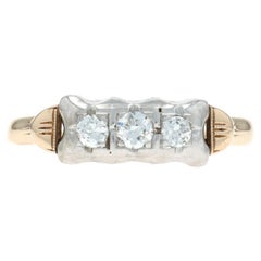 Anello a tre pietre in oro giallo con diamante Art Deco 14k European .24ctw Engagement
