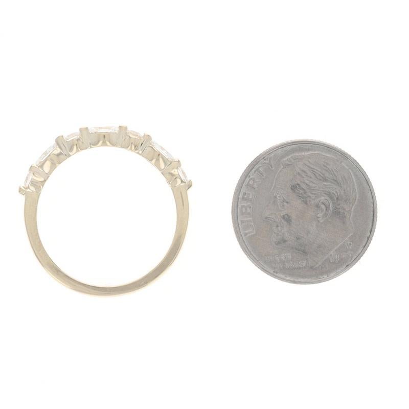 Anillo de Diamantes de Oro Amarillo - Alianza Marquesa 14k .47ctw en venta 1