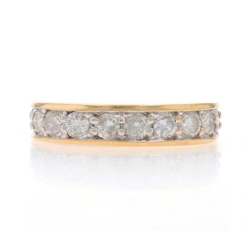 Taille : 6 3/4
Frais de taille : Up&Up 2 tailles pour $60 ou Down 1/2 taille pour $40

Contenu du métal : Or jaune 14k

Informations sur les pierres

Diamants naturels
Carat(s) : 1.00ctw
Coupe : Brillant rond
Couleur : H - I
Clarté : I2 - I3

Total