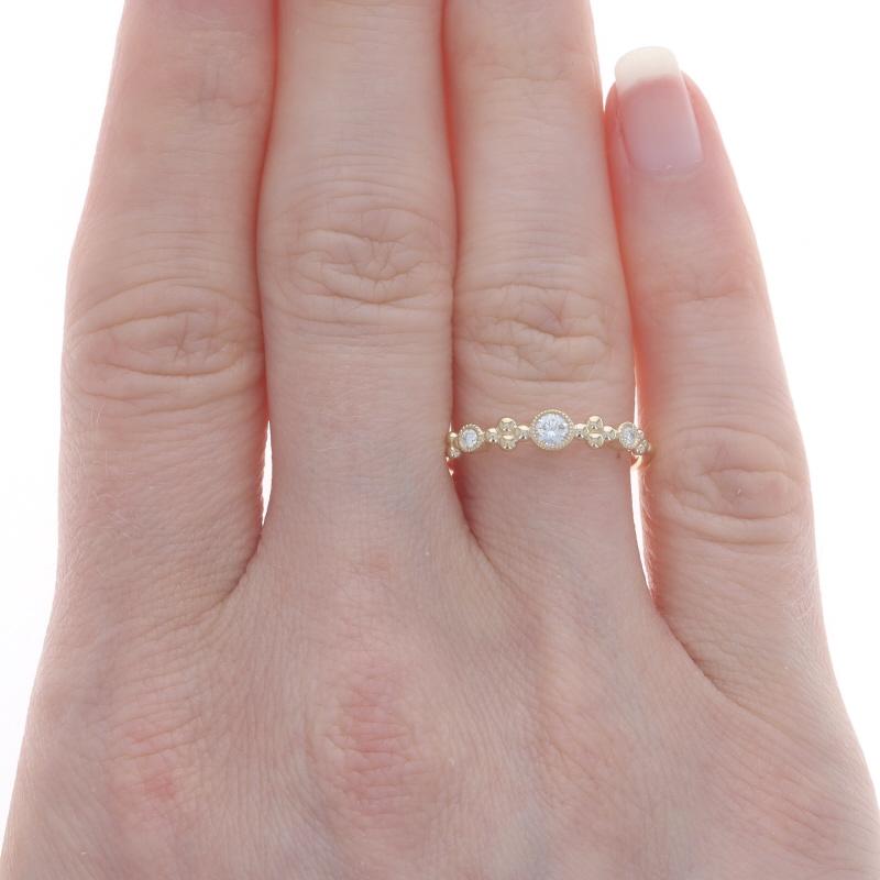 Gelbgold Diamantband - 14k Runde Brillant .15ctw Quatrefoil Ring (Rundschliff)