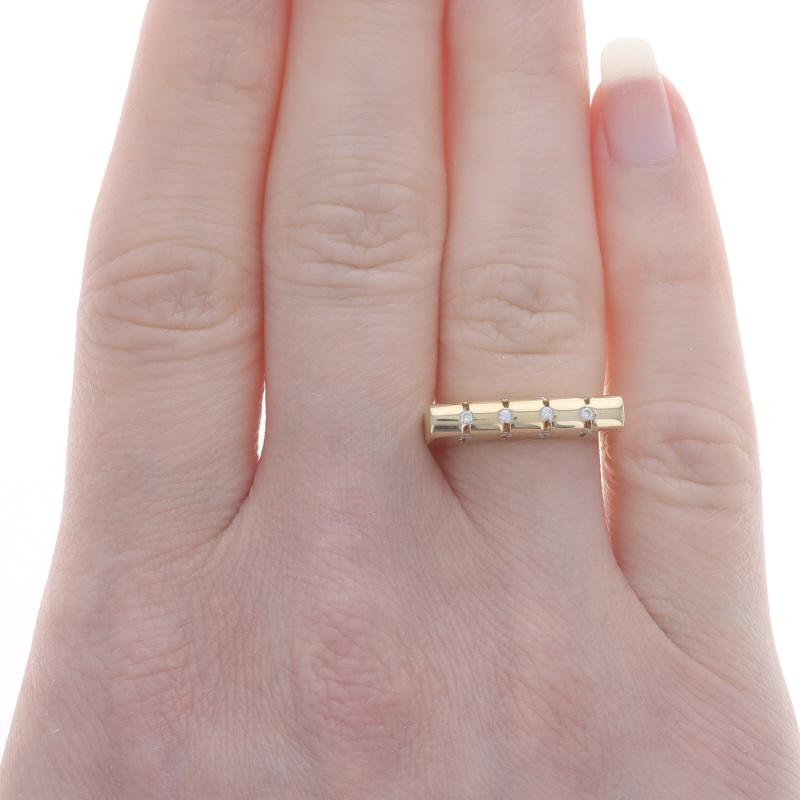 Round Cut Yellow Gold Diamond Band - 18k Round Brilliant .12ctw Stripe Bar Ring For Sale