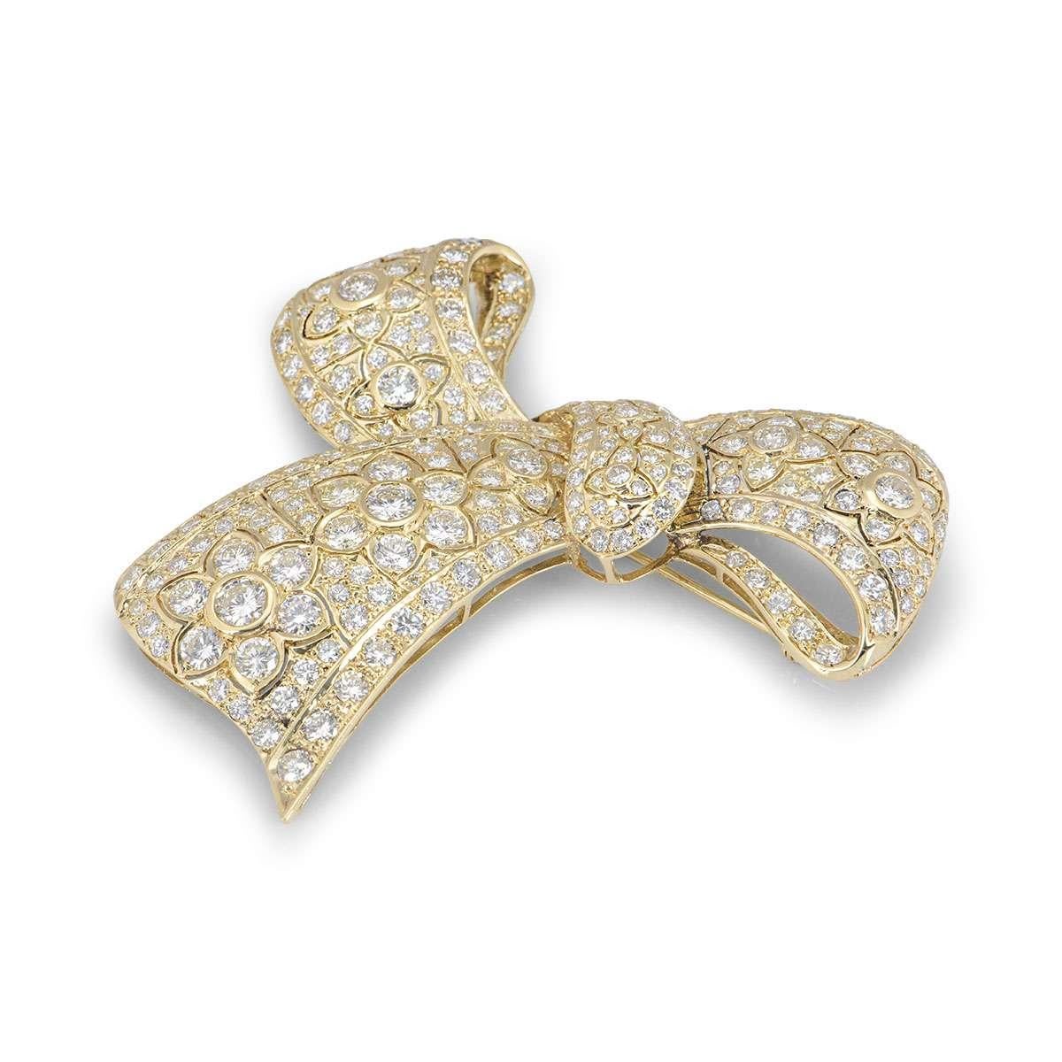 Round Cut Yellow Gold Diamond Bow Brooch 10.29 Carats For Sale