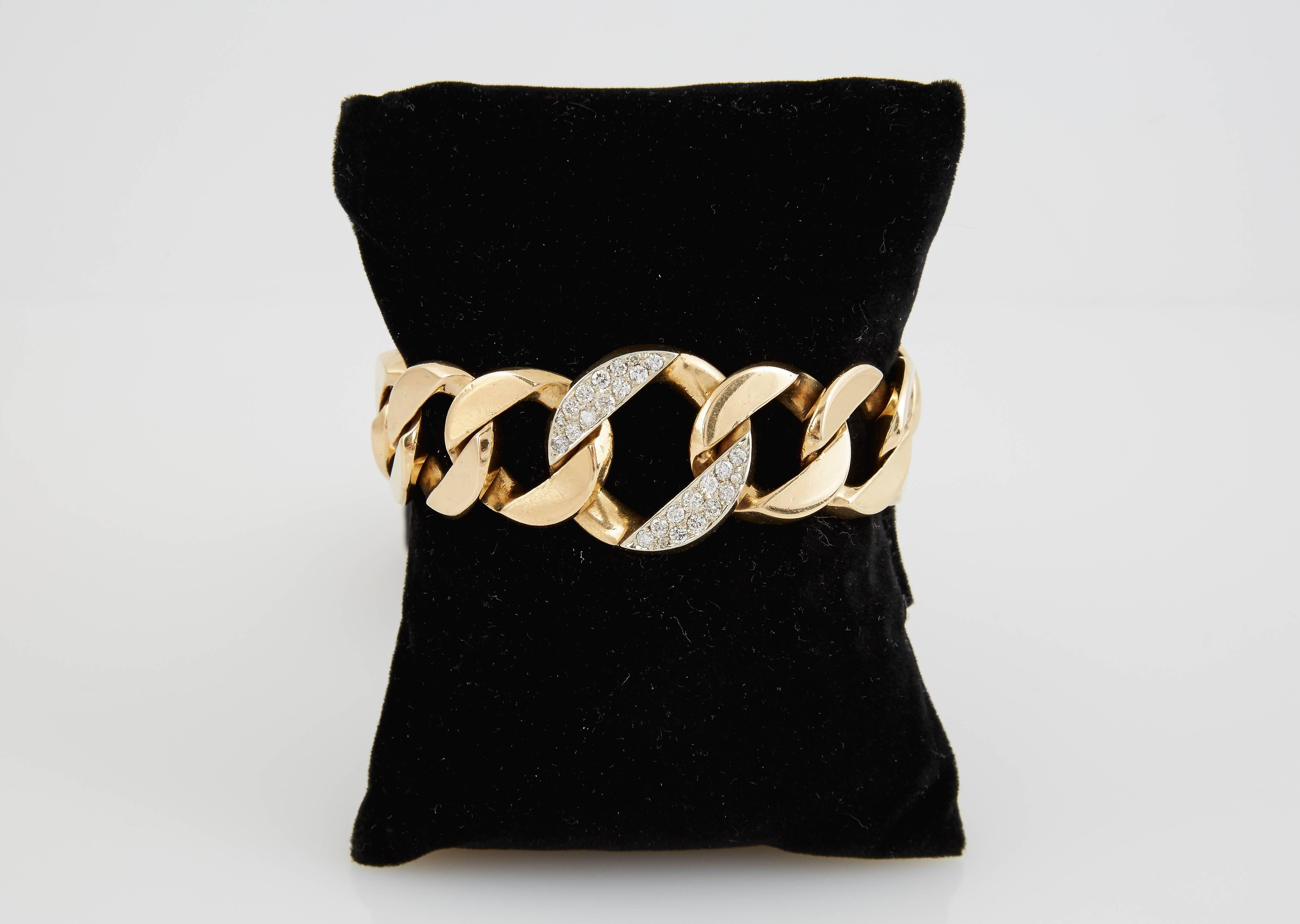 Round Cut Yellow Gold Diamond Bracelet