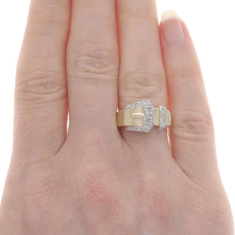 Taille simple Anneau en or jaune avec boucle en diamant - 14k Single Cut .16ctw Ring en vente