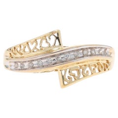 Anneau de contournement en or jaune - 10k Single Cut .10ctw Love Hearts Ring
