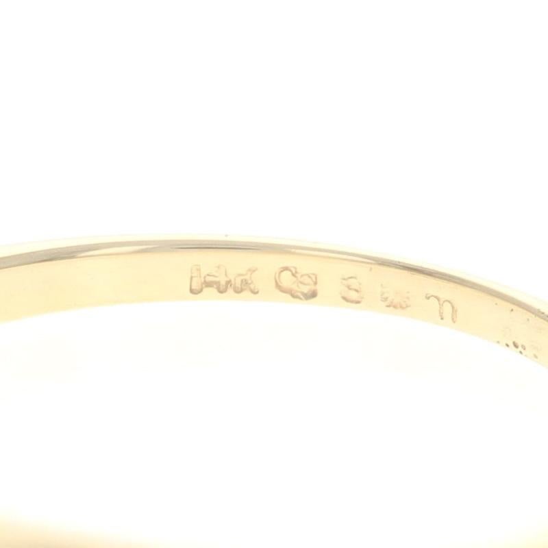 Anello di fidanzamento bypass con diamante in oro giallo - 14k Round .49ctw Botanical Leaf in vendita 2