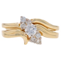 Verlobungsring & Ehering aus Gelbgold mit Diamanten im Bypass-Schliff - 14k rund .38ctw UGS