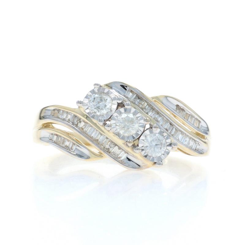 Anello Bypass con diamanti in oro giallo 10k a brillante rotondo e Single Stone da 0,50 ct.