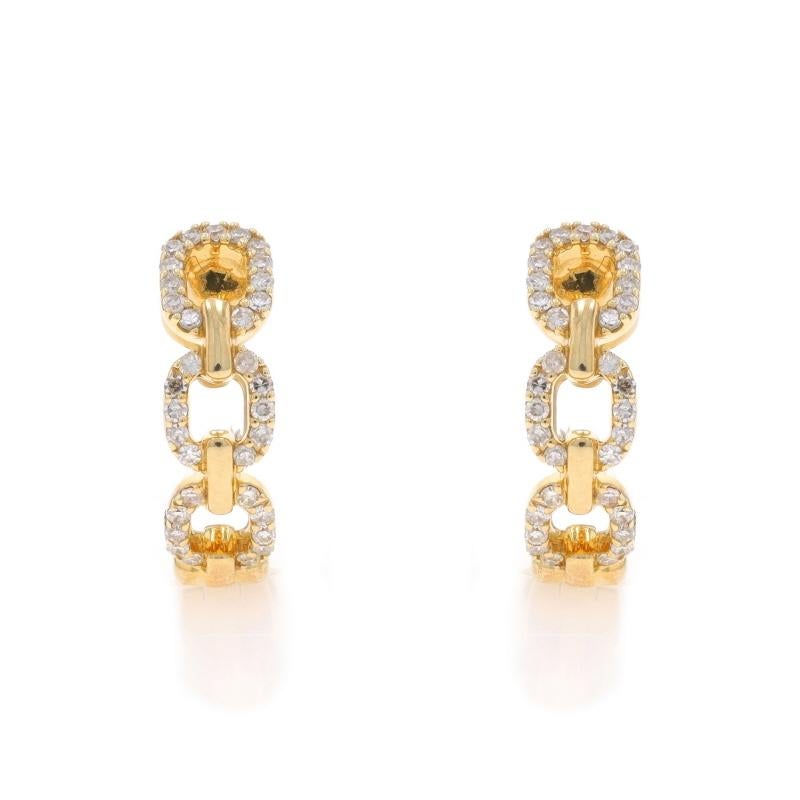 Metallgehalt: 14k Gelbgold

Informationen zu Stein
Natürliche Diamanten
Karat(e): .25ctw
Schnitt: Einfach
Farbe: F - G
Reinheit: VS2 - SI1

Karat gesamt: .25ctw

Stil: Huggie Hoop
Verschlusstyp: Schnappverschlüsse
Thema: