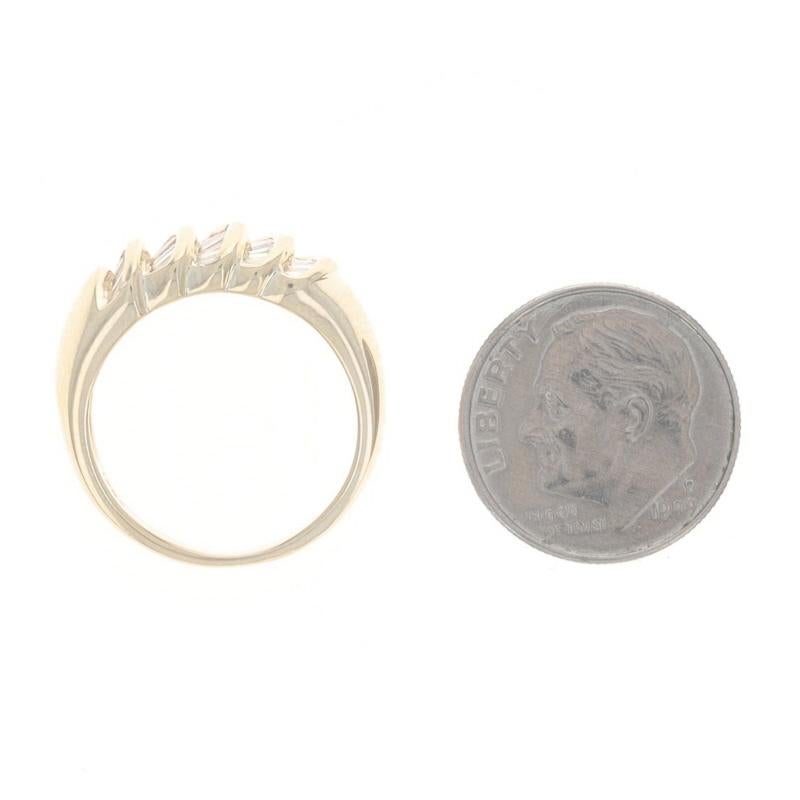 Bague éventail en or jaune avec diamants - 14k Baguette .50ctw Taille 6 Pour femmes en vente