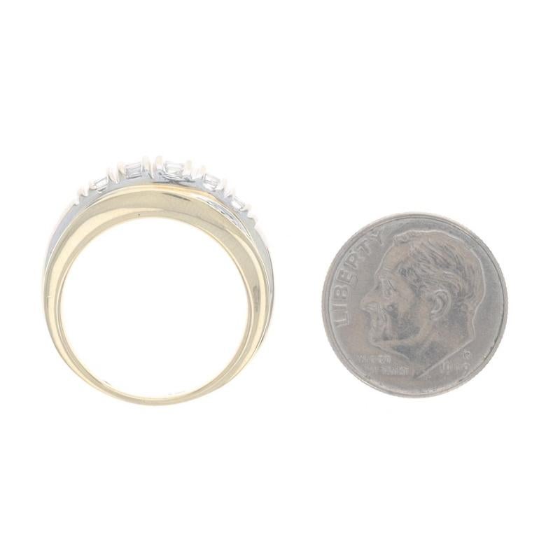 Bracelet en or jaune avec diamants - 14k Baguette & rond .50ctw Ring en vente 1