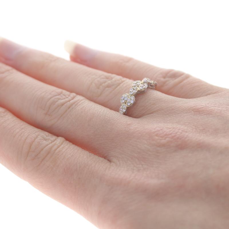 Anneau en or jaune avec diamant en grappe - Anneau de mariage en or jaune 18k avec diamant rond brillant .32ctw Pour femmes en vente