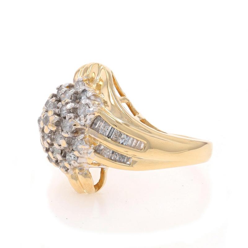Anello bypass con cluster di diamanti in oro giallo - 14k Brilliante rotondo e Baguette 1.00ctw In condizioni ottime in vendita a Greensboro, NC