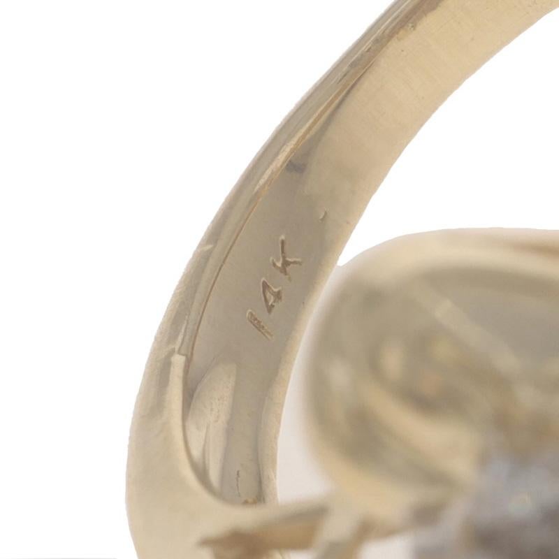 Anello bypass con cluster di diamanti in oro giallo - 14k Brilliante rotondo e Baguette 1.00ctw in vendita 2