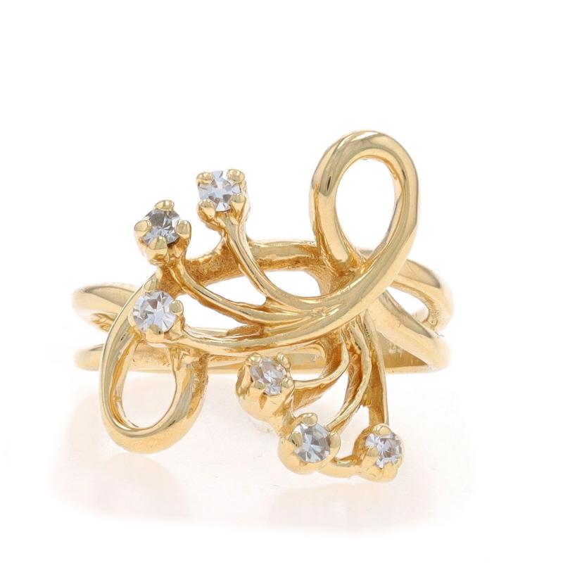 Taglia: 2 1/2
Tassa sulle taglie: Aumento di 3 taglie per $35 o Diminuzione di 1 taglia e mezza per $35

Contenuto del metallo: Oro giallo 14k

Informazioni su A. Stone

Diamanti naturali
Carati: .06ctw
Taglio: Singolo
Colore: G
Chiarezza: VS1 -