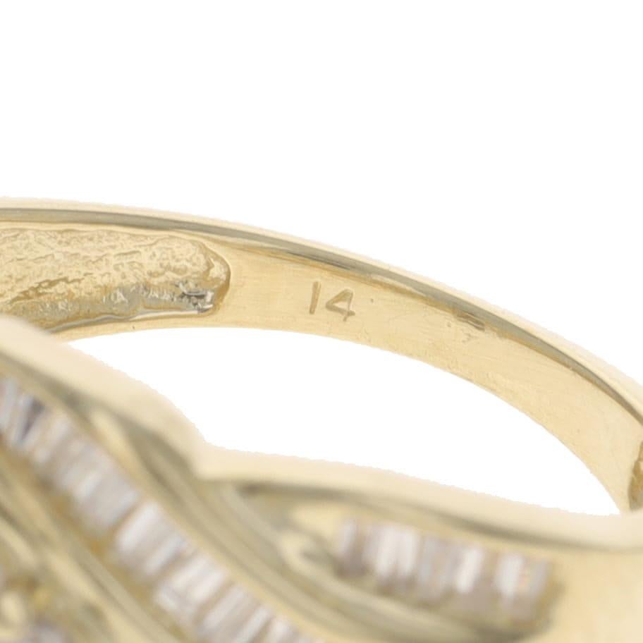 Fascia bypass con diamanti a grappolo in oro giallo - Anello 1.00ctw in oro giallo e oro rosso in vendita 2