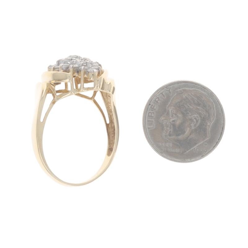 Anello bypass con cluster di diamanti in oro giallo - 10k Brilliante rotondo 1,00ctw in vendita 1