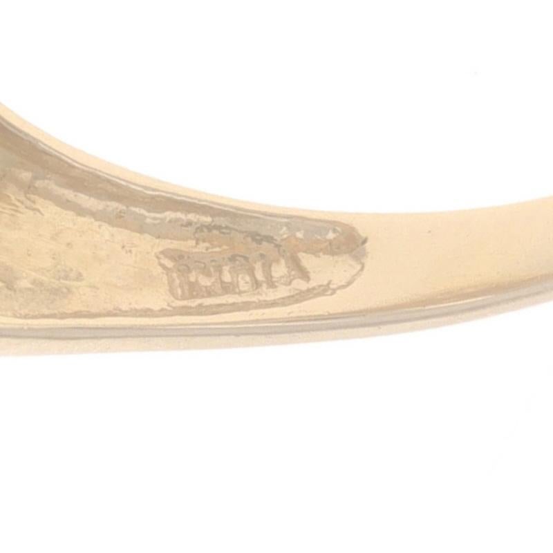 Bague de cocktail en or jaune avec anneau de contournement Baguette et simple 1.00ctw 2