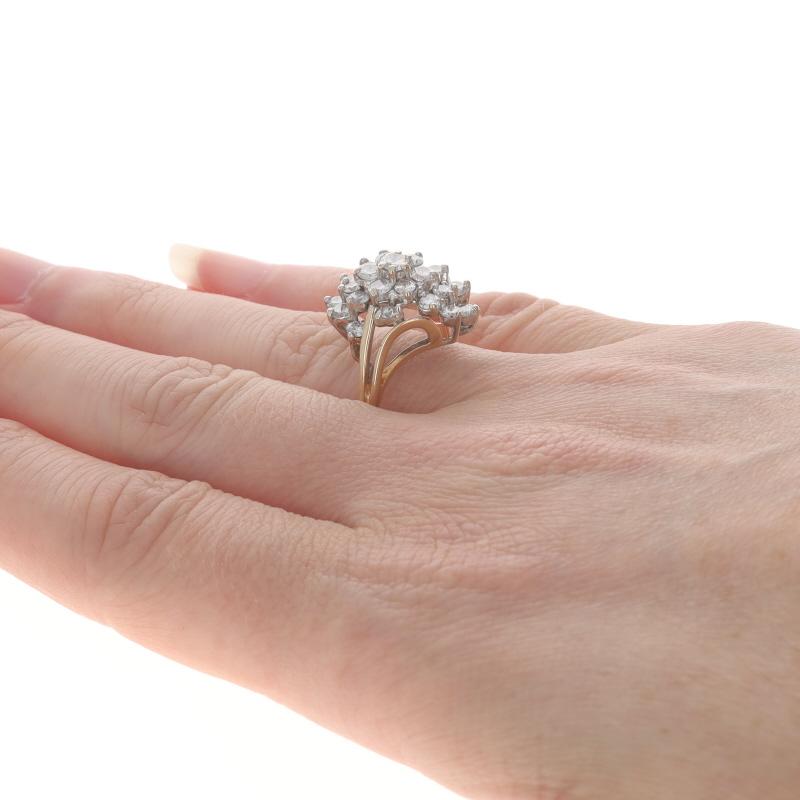 Bague bypass en or jaune avec grappe de diamants - 14k Round 1.00ctw Waterfall Pour femmes en vente