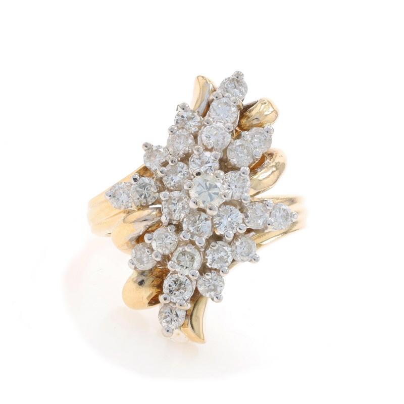 Größe: 7
Gebühr für Größenanpassung: 2 Größen hoch für $40 oder 1 1/2 Größen runter für $30

Metallgehalt: 14k Gelbgold & 14k Weißgold

Informationen zu Stein

Natürliche Diamanten
Karat(e): 2.00ctw (Karatstempel)
Schliff: Runder Brillant
Farbe: G -