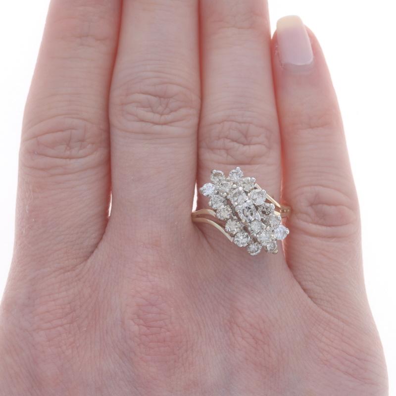Taille ronde Bague bypass en or jaune avec grappe de diamants - 14k Round 2.00ctw Waterfall en vente