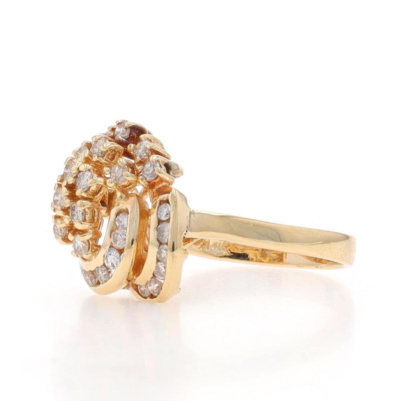 Anello bypass con cluster di diamanti in oro giallo - Looping rotondo da .62ctw 14k In condizioni ottime in vendita a Greensboro, NC