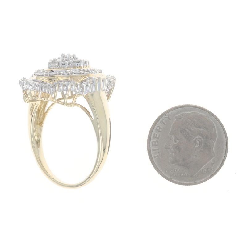 Bague cocktail en or jaune 10k Baguette ronde 1.50ctw en vente 1