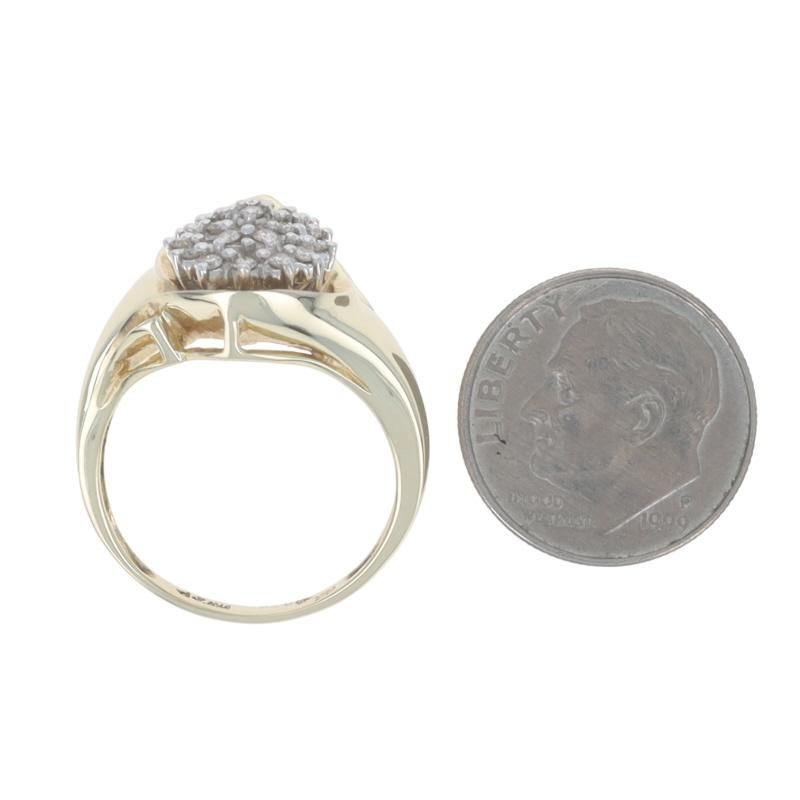 Anello da cocktail con cluster di diamanti in oro giallo - 10k - Brilliante rotondo da 0,25 ct. in vendita 1