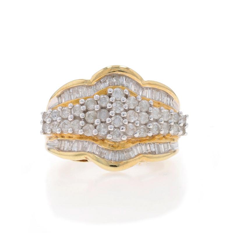 Taglia: 6 3/4
Costo della taglia: Up&Up per $30 o Down&Up per $30

Contenuto metallico: oro giallo 10k e oro bianco 10k

Informazioni su A. Stone

Diamanti naturali
Carati: 1,30ctw
Taglio: Brillante rotondo e Baguette
Colore: G - H
Chiarezza: