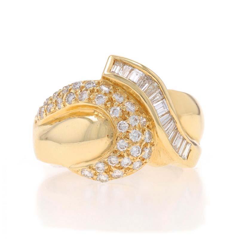 Dimensione: 7
Costo della taglia: Up&Up per $60 o Down&Up per $40

Contenuto del metallo: Oro giallo 14k

Informazioni su A. Stone

Diamanti naturali
Carati: 1.00ctw
Taglio: Baguette e tondo brillante
Colore: G - H
Chiarezza: VS1 - VS2

Carati