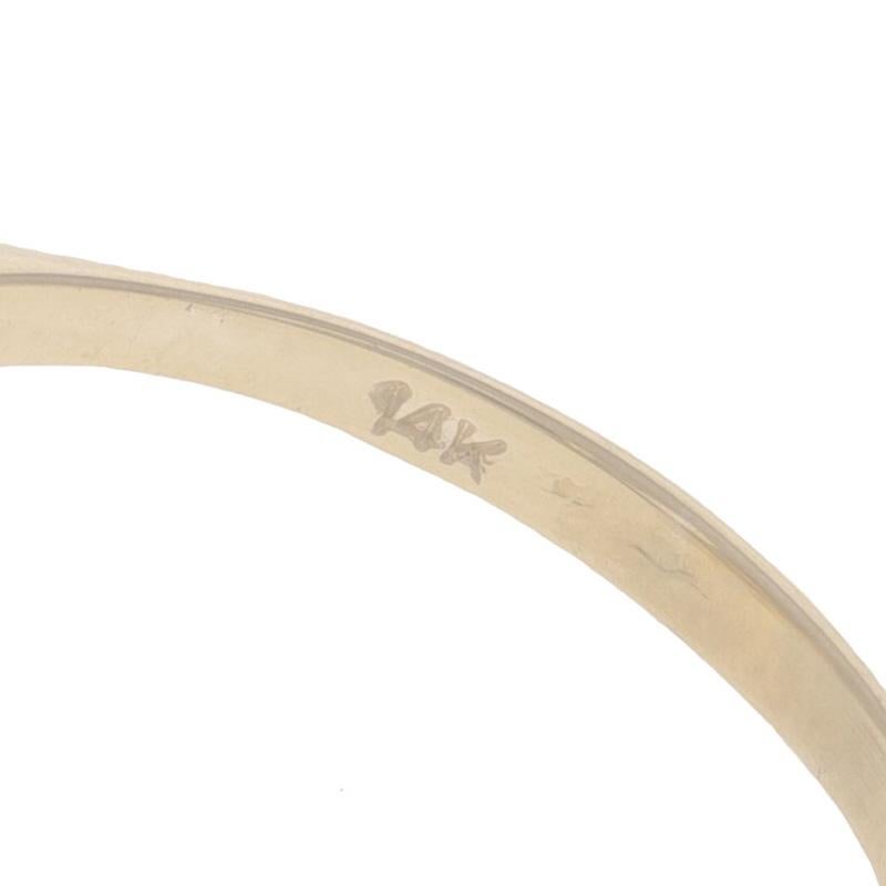 Bague cocktail en or jaune avec grappe de diamants - 14k Brillant rond .56ctw Fan en vente 2