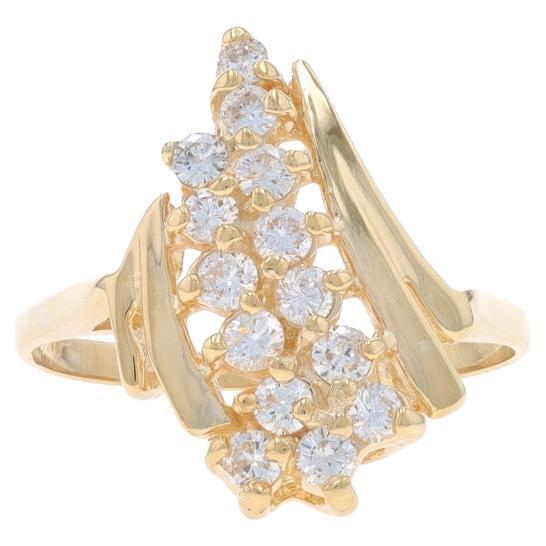 Bague cocktail en or jaune avec grappe de diamants - 14k Brillant rond .56ctw Fan