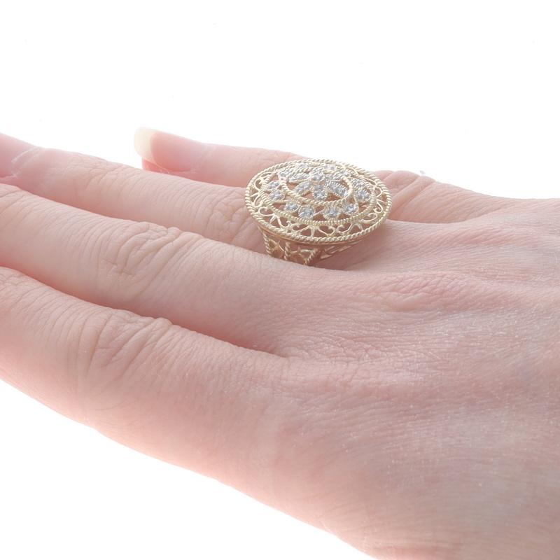 Yellow Gold Diamond Cluster Cocktail Ring - 14k Single .12ctw Flower Milgrain In Excellent Condition For Sale In Greensboro, NC