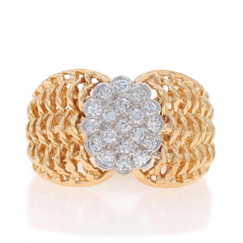 Größe: 7 1/2
Gebühr für Größenanpassung: Up 1 1/2 Größen für $60 oder Down 1 1/2 Größen für $40

Metallgehalt: 14k Gelbgold & 14k Weißgold

Informationen zu Stein

Natürliche Diamanten
Karat(e): .50ctw
Schnitt: Einfach
Farbe: G - H
Reinheit: VS1 -