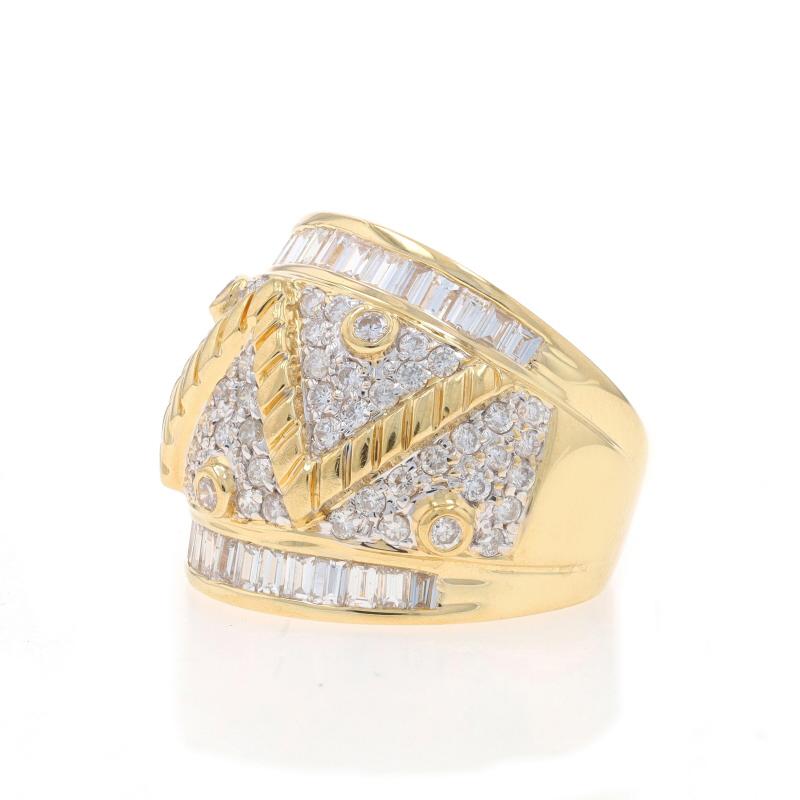 Round Cut Yellow Gold Diamond Cluster Dome Cocktail Band - 18k Round & Baguette Ring Sz 6 For Sale