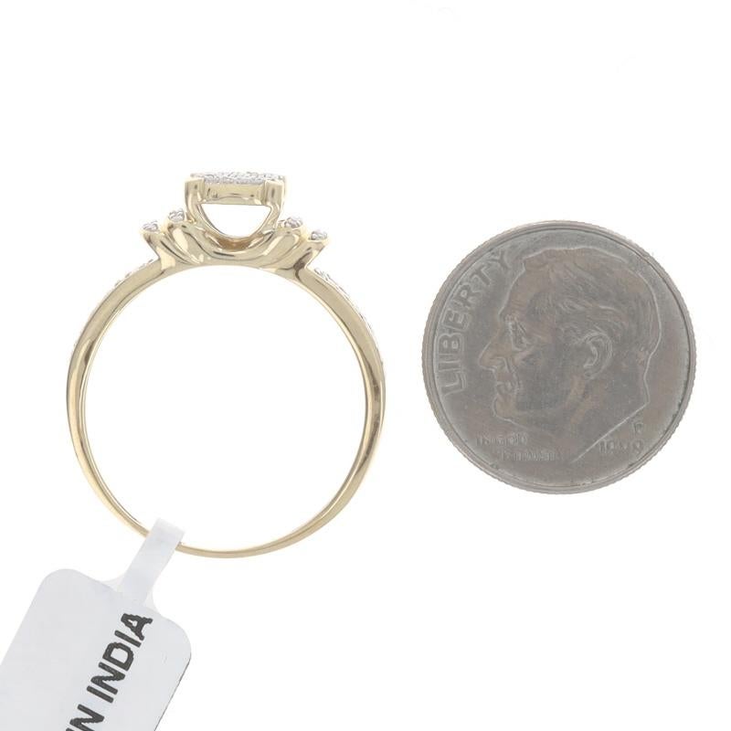 Bague de fiançailles en or jaune avec grappe de diamants - 10k Single .25ctw en vente 1