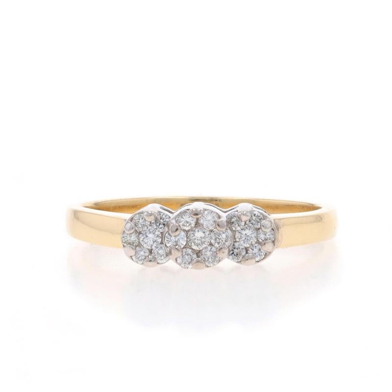 Anillo de compromiso de oro amarillo con racimo de diamantes - 14k Brillante redondo .14ctw Floral