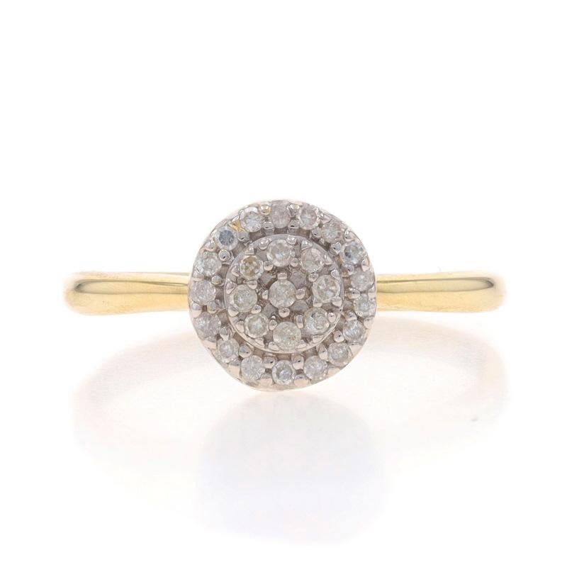 Taille : 7
Frais de taille : Up&Up 2 tailles pour 30 $ ou Down 2 tailles pour 30 $.

Contenu métallique : Or jaune 10k et or blanc 10k

Informations sur les pierres

Diamants naturels
Carat(s) : .20ctw
Coupe : Simple
Couleur : H - I
Clarté : I1 -