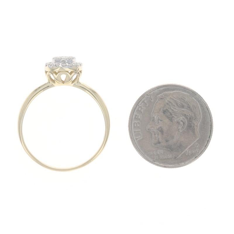 Bague de fiançailles en or jaune avec halo en forme de grappe de diamants - 10k Single Cut .20ctw en vente 1