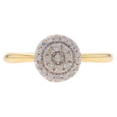 Bague de fiançailles en or jaune avec halo en forme de grappe de diamants - 10k Single Cut .20ctw