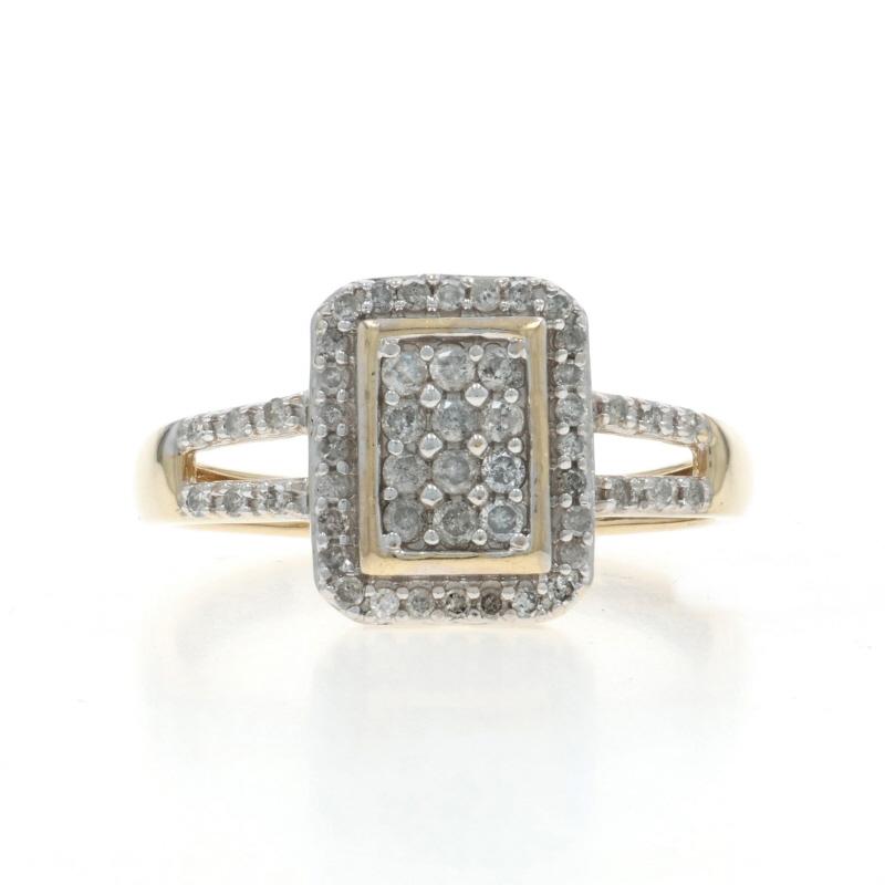 Dimensione: 7
Costo della taglia: Aumento di 2 taglie per $40 o Diminuzione di 1 taglia per $30

Contenuto metallico: oro giallo 10k e oro bianco 10k

Informazioni su A. Stone

Diamanti naturali
Carati: .33ctw
Taglio: Brillante e singolo
Colore: H.