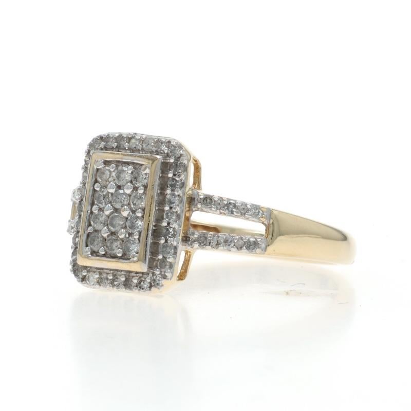 Anello a cluster di diamanti in oro giallo - 10k Brilliante rotondo e singolo 0,33 ct. In condizioni ottime in vendita a Greensboro, NC