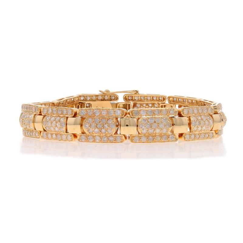 Contenu du métal : Or jaune 14k

Informations sur les pierres

Diamants naturels
Carat(s) : 6.00ctw
Coupe : Brillant rond
Couleur : G - H - I
Clarté : I2 - I3

Total des carats : 6.00ctw

Style : Lien en forme de grappe
Type de fermeture : Fermoir à