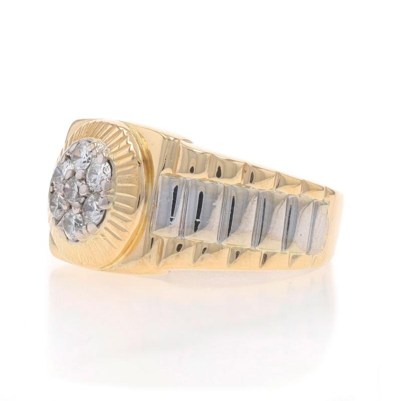 Gelbgold Diamant-Cluster Herrenring - 14k Rund Brillant .50ctw im Zustand „Hervorragend“ im Angebot in Greensboro, NC
