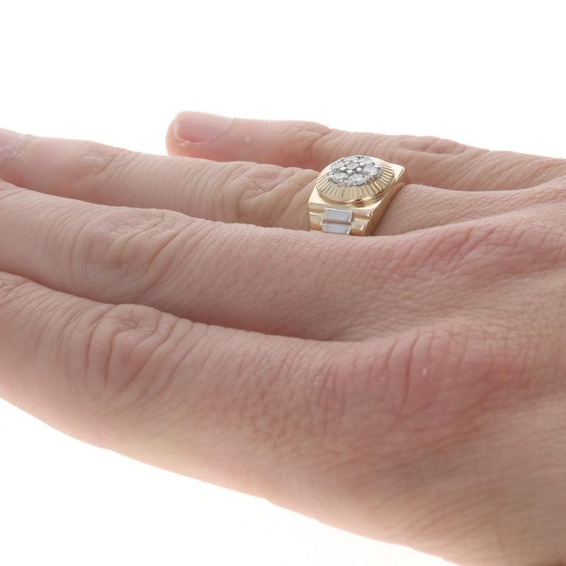 Gelbgold Diamant-Cluster Herrenring - 14k Rund Brillant .50ctw im Angebot 1