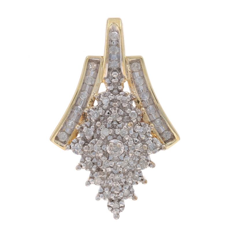 Contenuto metallico: oro giallo 10k e oro bianco 10k

Informazioni su A. Stone

Diamanti naturali
Carati: 1/4ctw
Taglio: Singolo
Colore: H. H. - I.
Chiarezza: I2

Carati totali: 1/4ctw

Stile: Cluster

Misure

Altezza (dalla cauzione fissa): 1 1/16