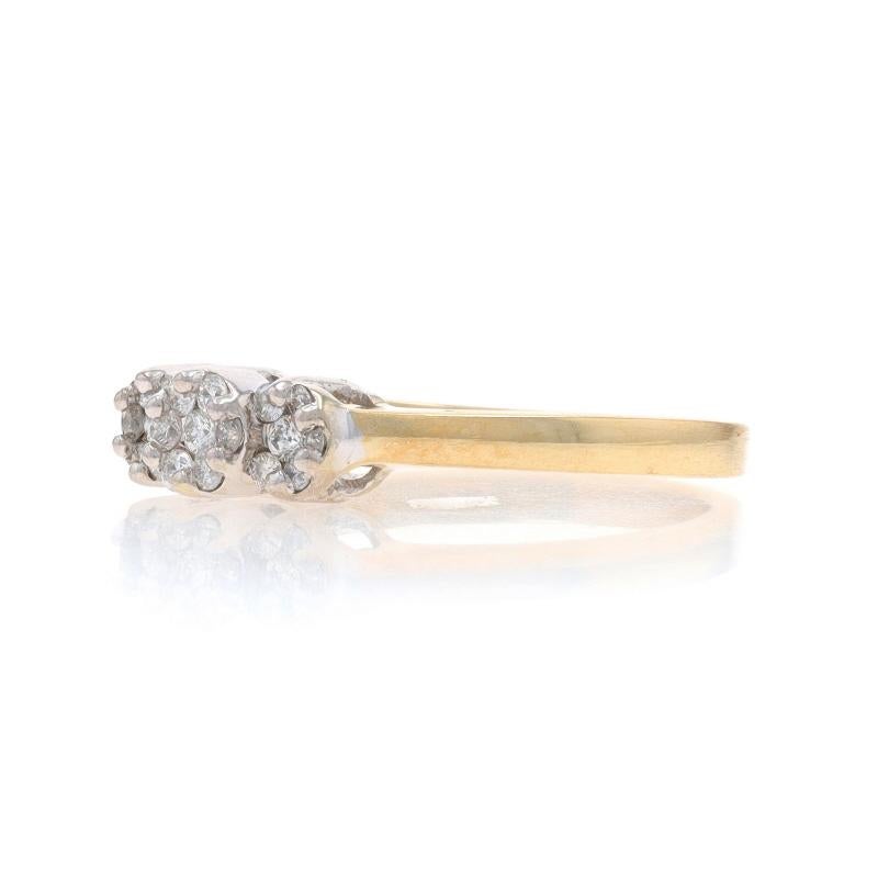 Bague à trois pierres en or jaune 14k diamant rond brillant .25ctw Excellent état - En vente à Greensboro, NC